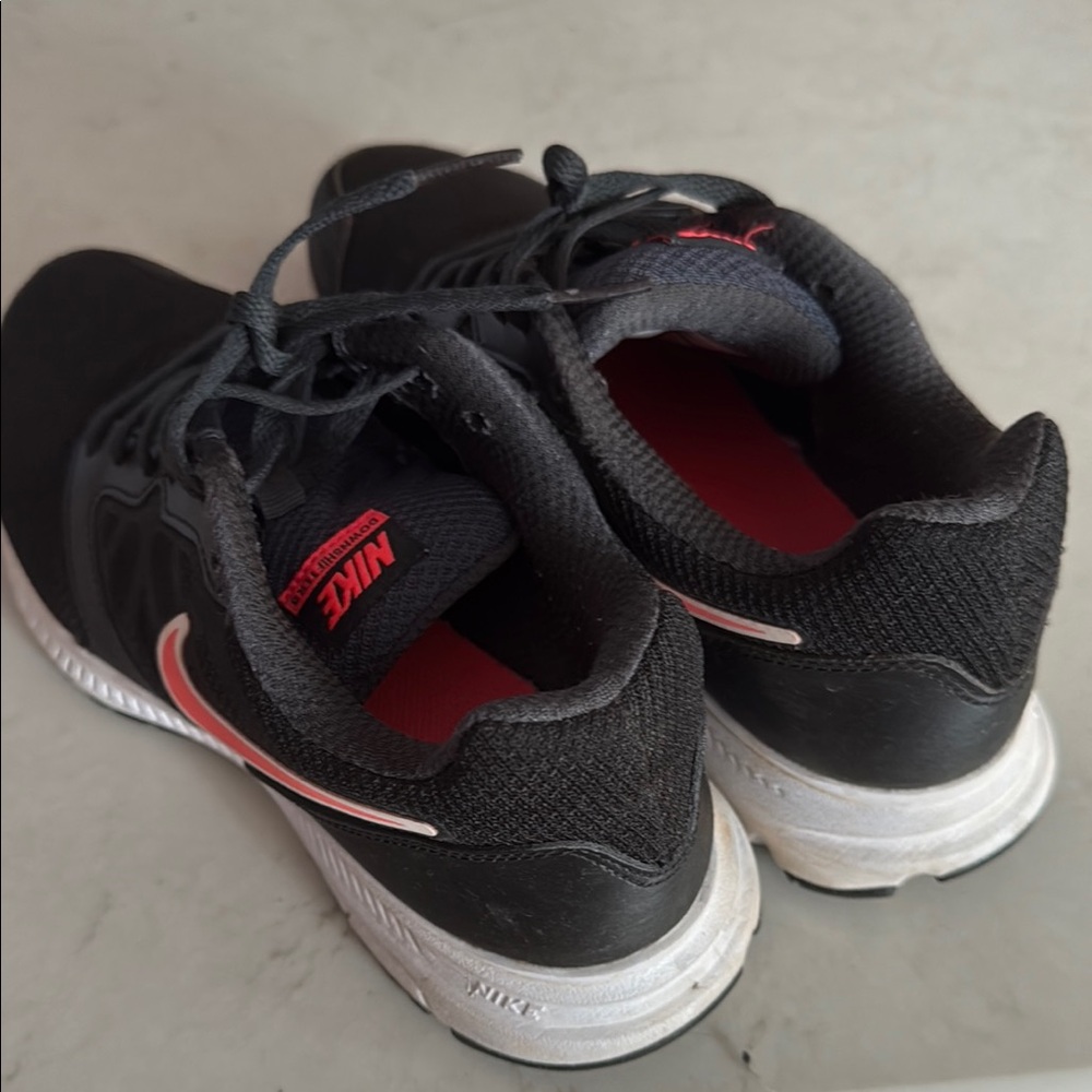 Nike Black and Red Athletic Shoes with Breathable Mesh